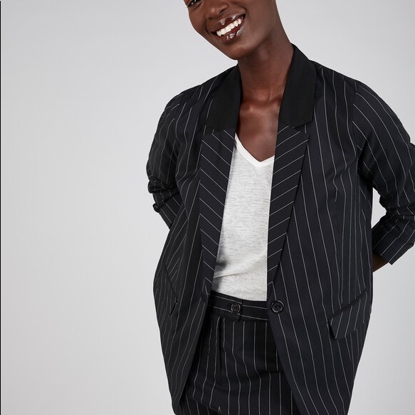 Elegant Pinstripe Jacket: Perfect For Both Casual And Formal Wear. Size 0
